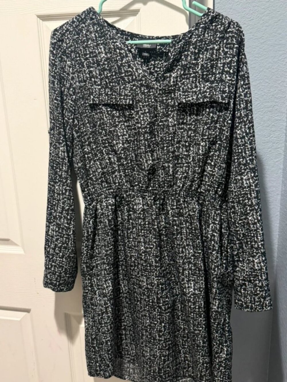 Mossimo Black & White Printed Long Sleeve Dress